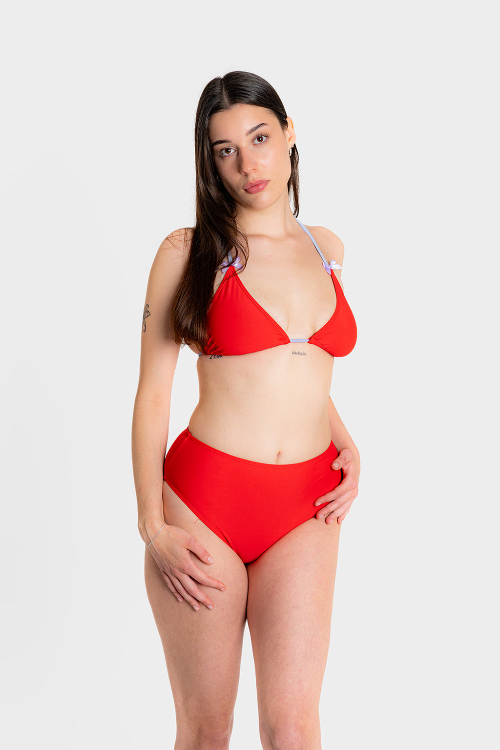 Rotes Schleifen Top